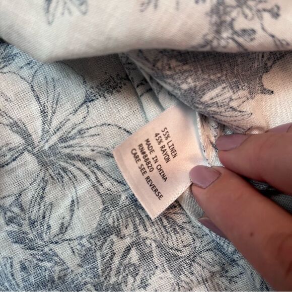 Cynthia Rowley Blue White Floral Print Linen Top Size XXL - Picture 4 of 4